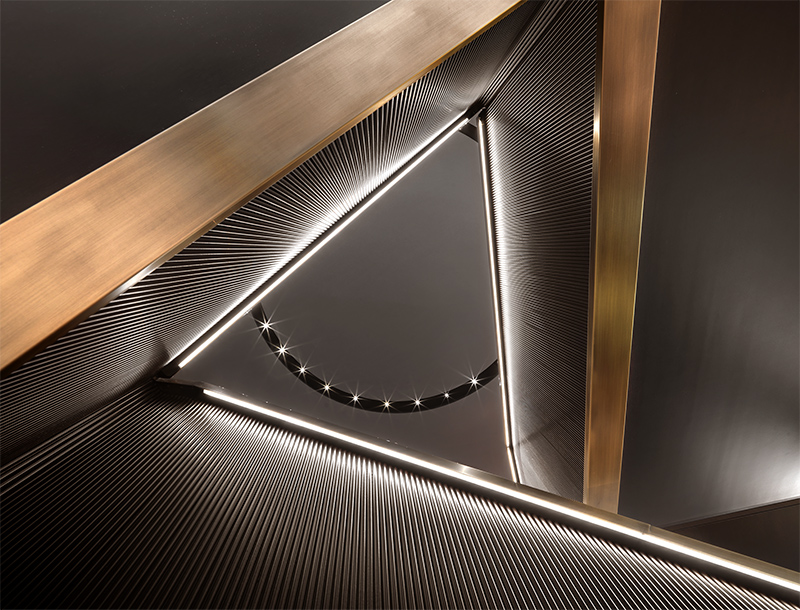 Metis Lighting Brioni Frankfurt Retail Lightingdesign THUMB