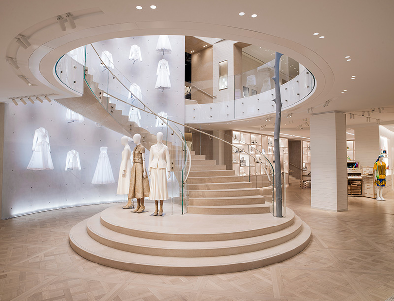 Maison Louis Vuitton Rome Etoile
